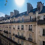 Paris Center - Haussmann Elegant Residence
